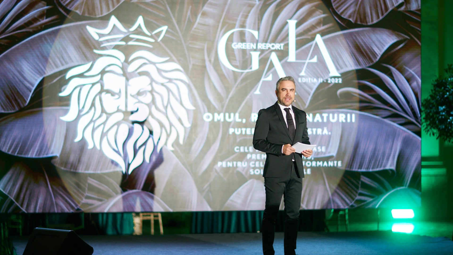 Zoli-Toth,-prezentatorul-Galei